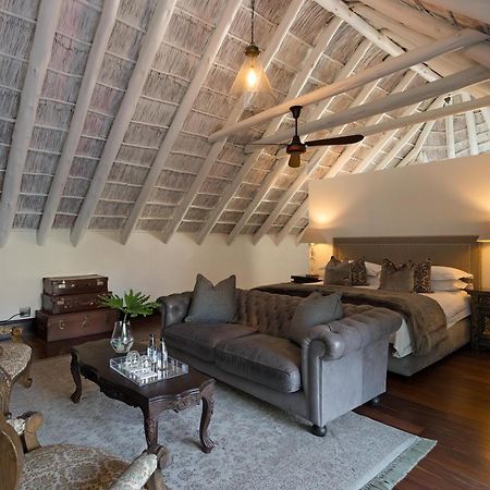 Molenvliet Vineyards Hotel สเตลเลนบอช ภายนอก รูปภาพ