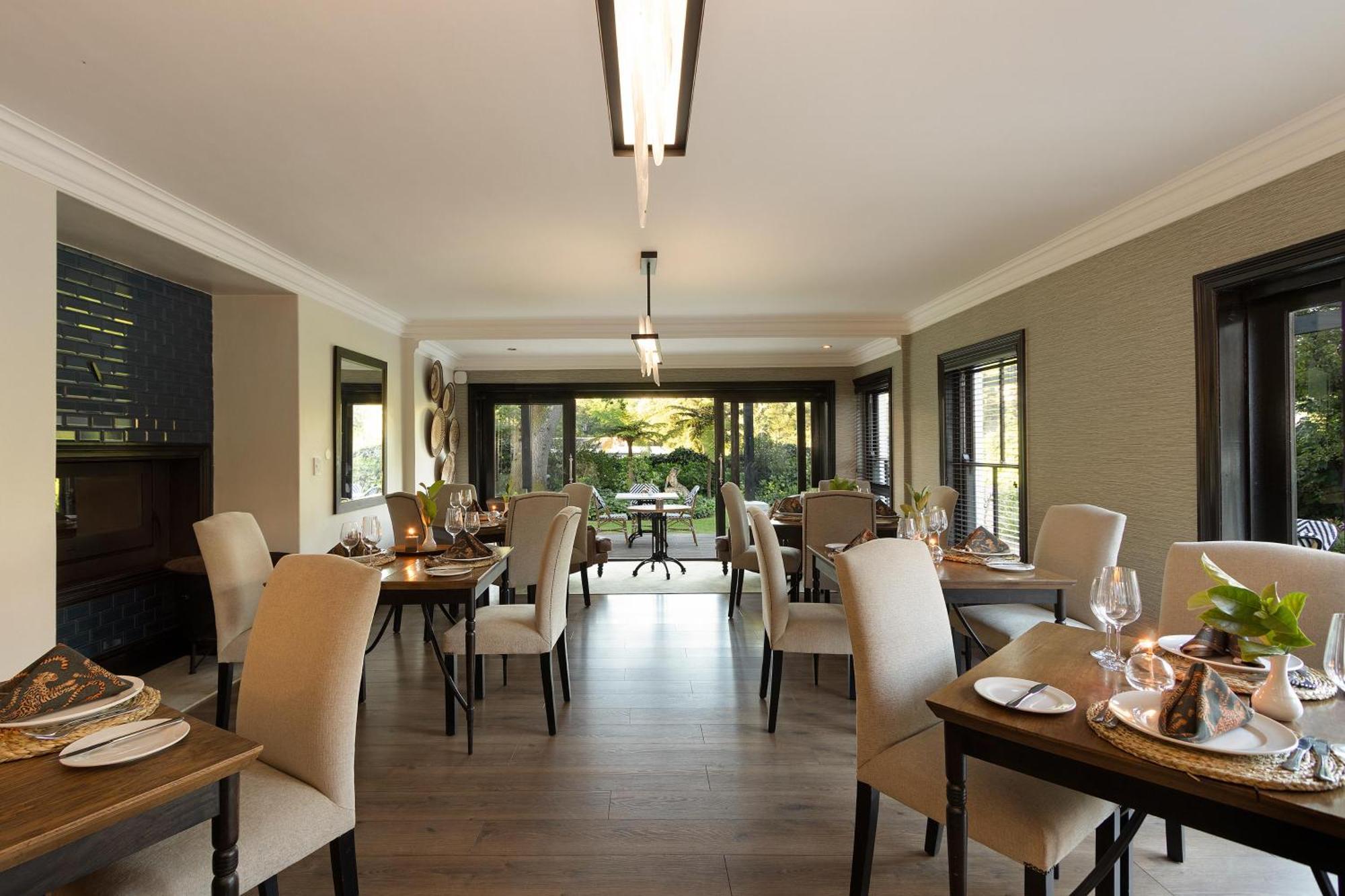 Molenvliet Vineyards Hotel สเตลเลนบอช ภายนอก รูปภาพ