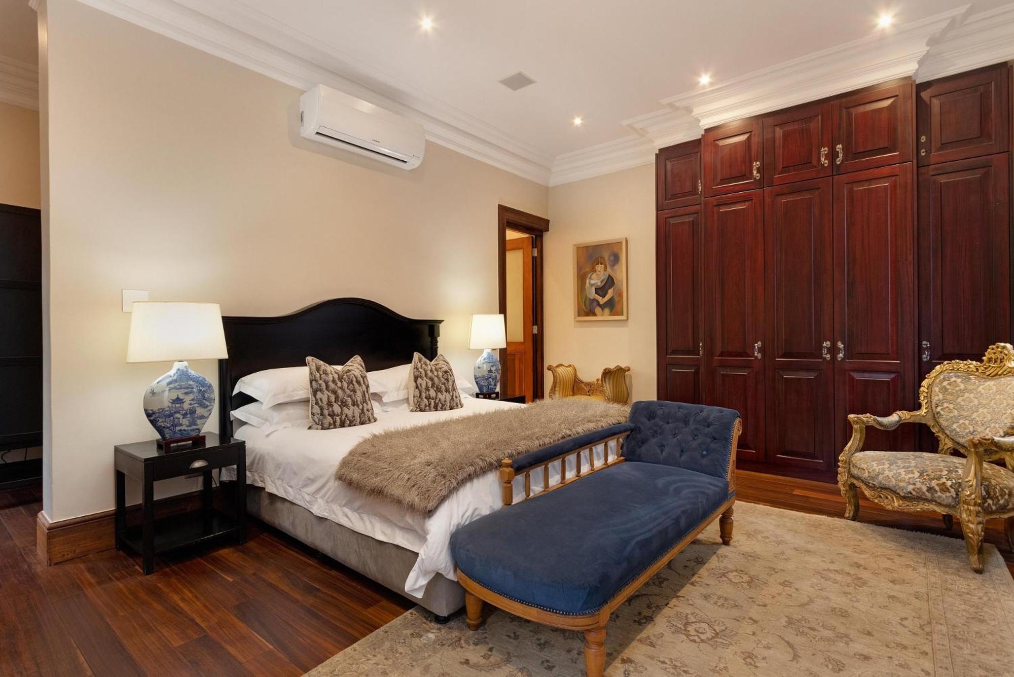 Molenvliet Vineyards Hotel สเตลเลนบอช ภายนอก รูปภาพ